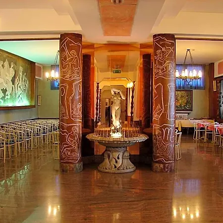Tourist Hotel