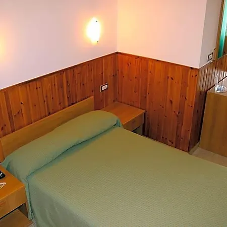 Tourist Hotel 3*