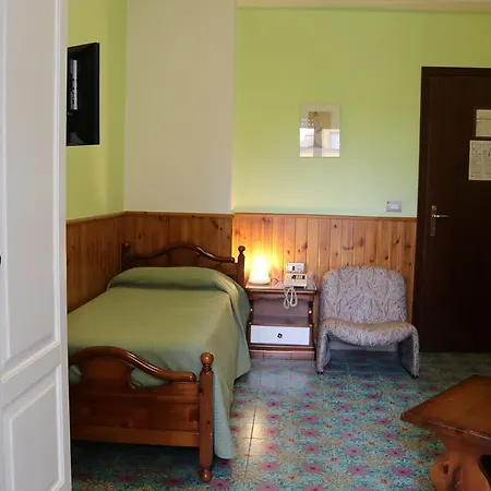 Tourist Hotel 3*